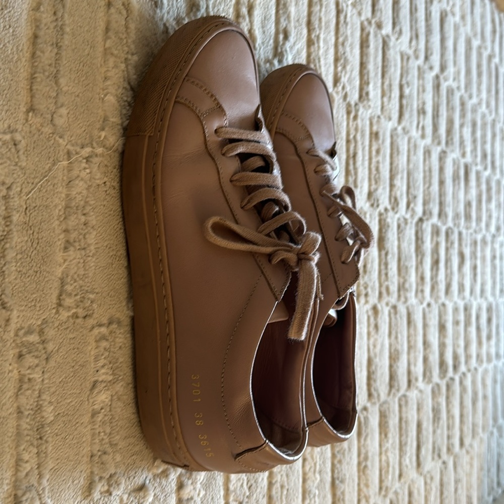 Women’s Common Projects - Picture 2 of 5